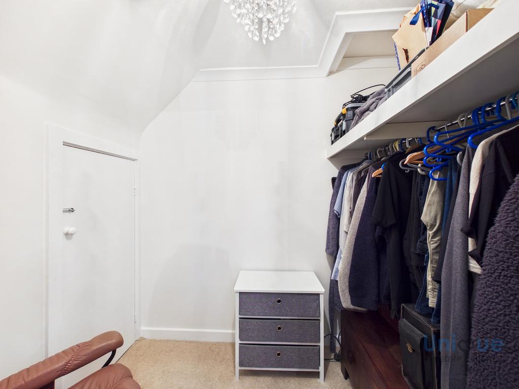 Walk-in wardrobe