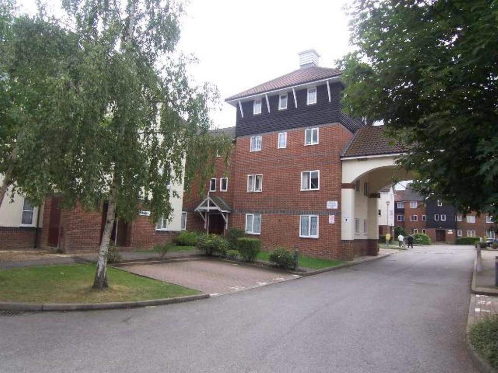 35 Manderville Court 005.jpg