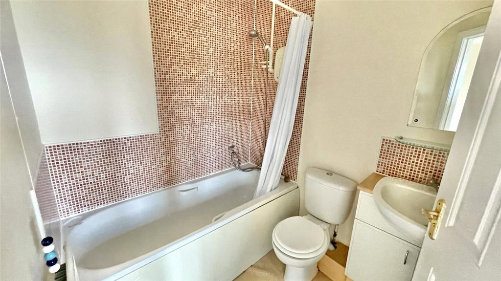 Bed 1 En Suite