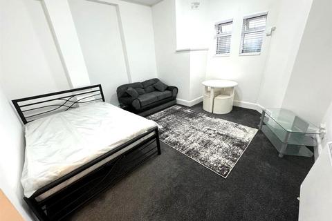 undefined, Newbridge Crescent, Wolverhampton, WV6 0LH