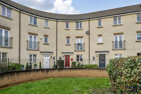 4 bedroom terraced house for sale, Arnell Crescent, Redhouse, Swindon, SN25