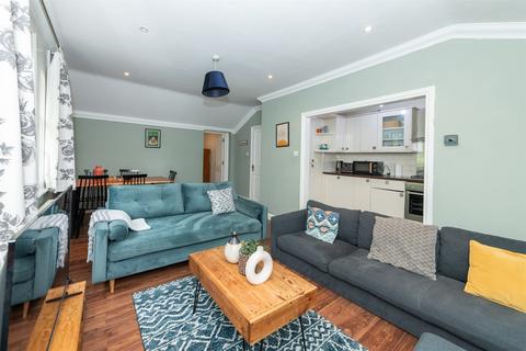 2 bedroom apartment to rent, London Road, Reading, RG1