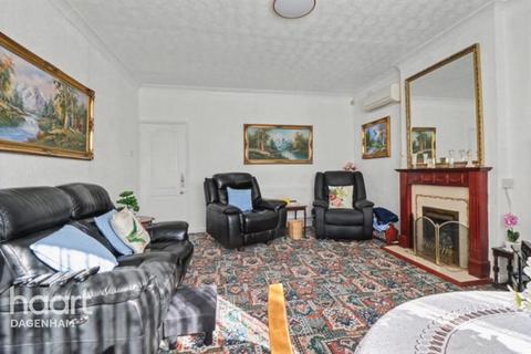 2 bedroom detached bungalow for sale, Aldborough Road, Dagenham