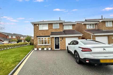 4 bedroom detached house for sale, Scalby Grove, Redcar, North Yorkshire, TS10 2PT