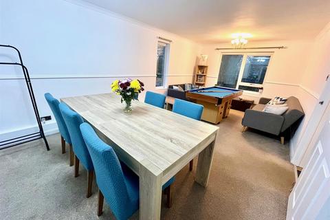undefined, Baron Court, Stevenage