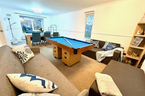 undefined, Baron Court, Stevenage