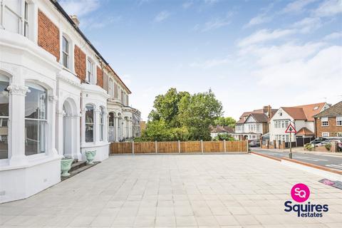 2 bedroom flat for sale, Nether Street, London