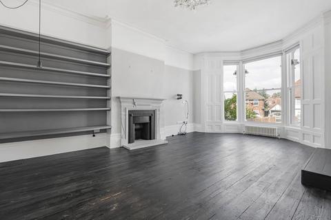2 bedroom flat for sale, Nether Street, London, N12