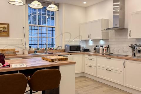 4 bedroom flat to rent, Carlisle Mansions, Carlisle Place, London, SW1P