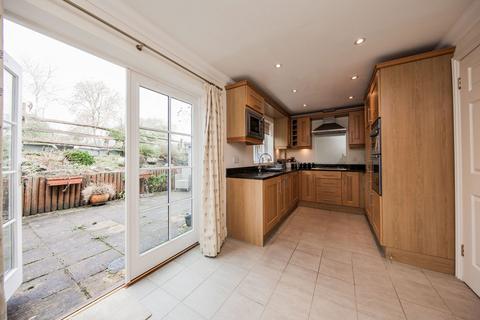 3 bedroom semi-detached house for sale, Eden Court, Wadhurst