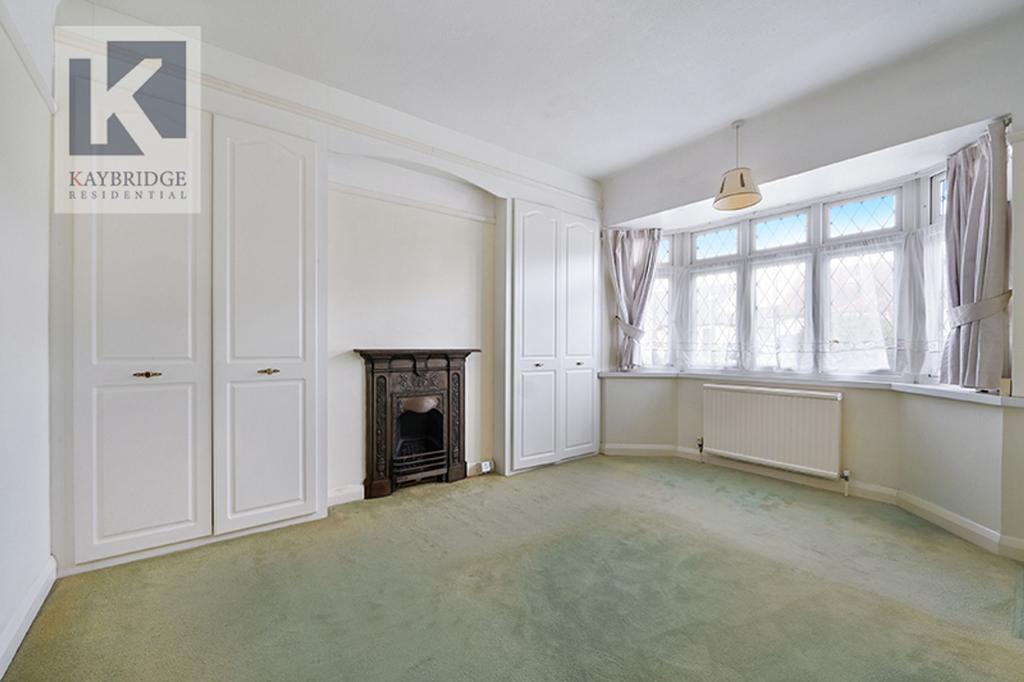 Lakehurst Road, Epsom - KT19 0 EL