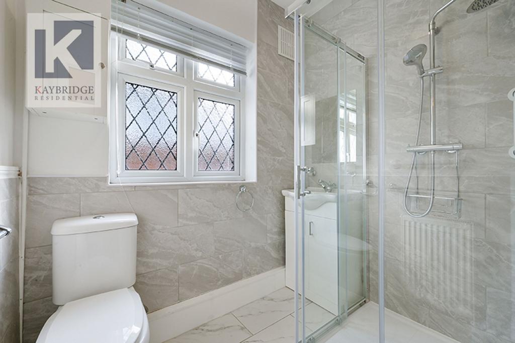 Lakehurst Road, Epsom - KT19 0 EL