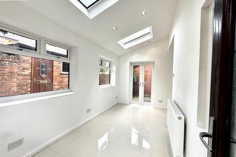 1 bedroom flat to rent, Houldsworth Road, Preston PR2