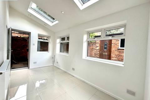 1 bedroom flat to rent, Houldsworth Road, Preston PR2