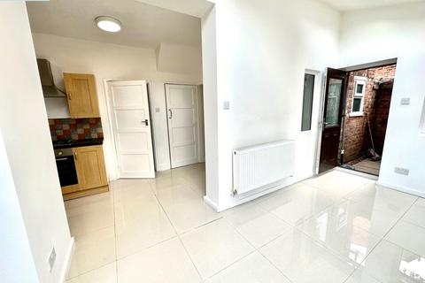 1 bedroom flat to rent, Houldsworth Road, Preston PR2