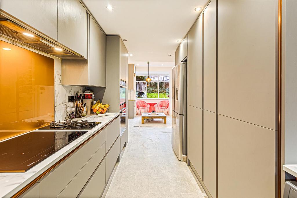 Dining kitchen
