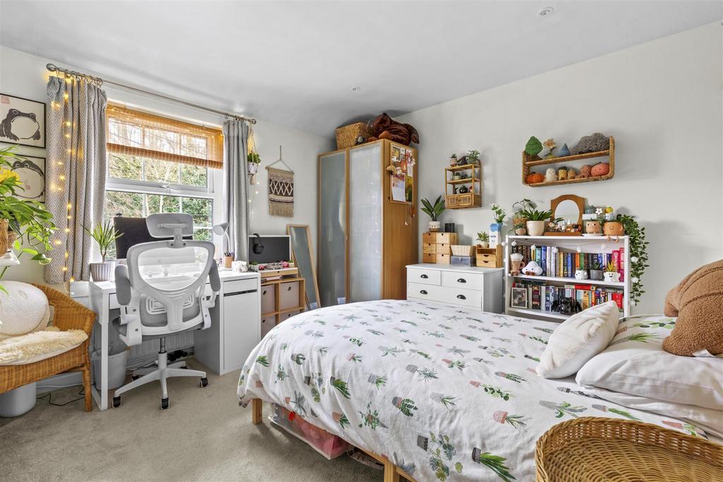 109 Penn Rd, HP15 7 NA-1.jpg