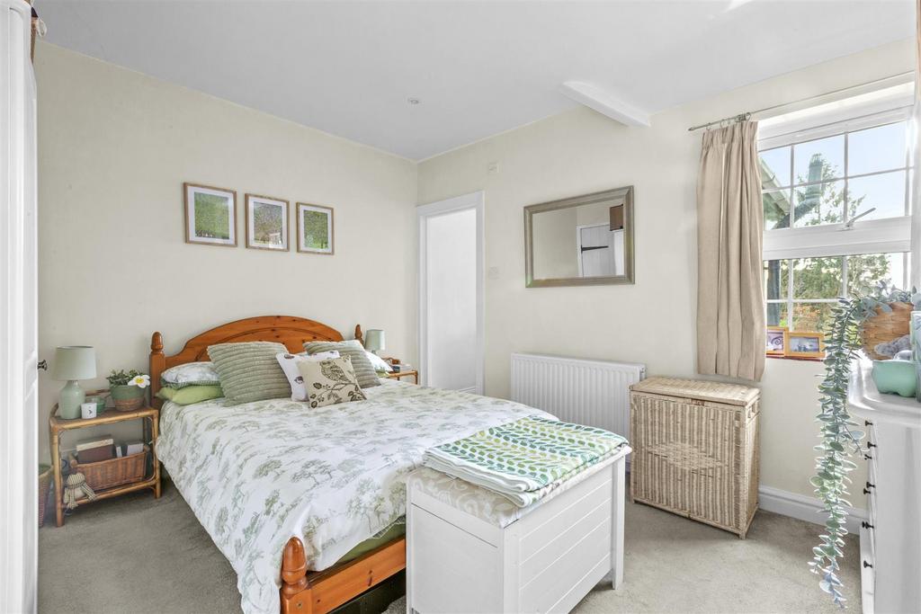 109 Penn Rd, HP15 7 NA-2.jpg