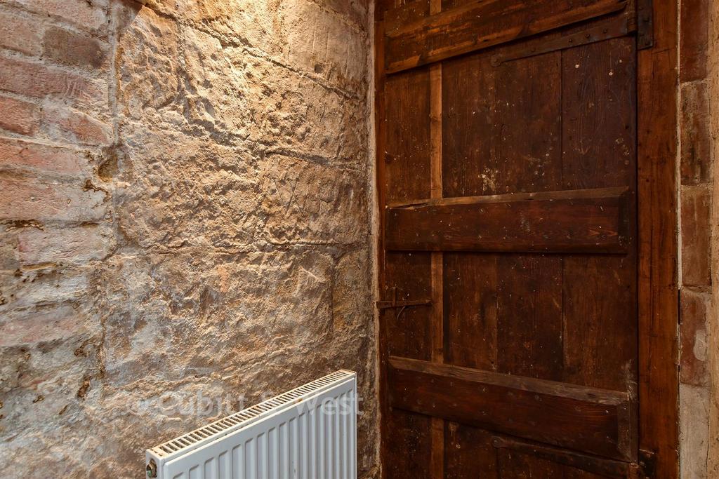 Internal Feature
