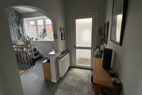3 bedroom semi-detached house for sale, Derwent Drive, Chadderton