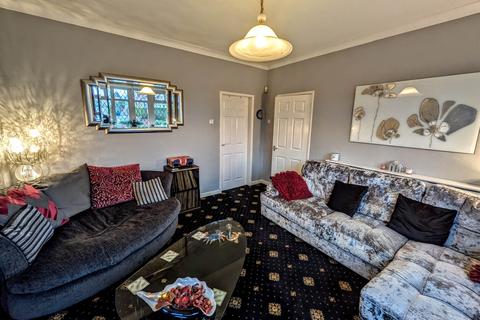 3 bedroom semi-detached house for sale, Derwent Drive, Chadderton