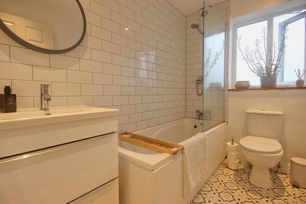 Bathroom/w.c.