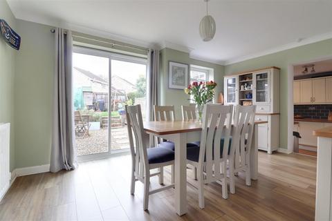 3 bedroom detached house for sale, Rosedale Avenue, Stonehouse