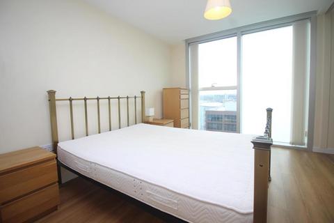 1 bedroom apartment to rent, Carnegie House, The Hub