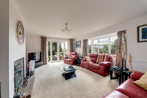 4 bedroom detached house for sale, Broadview Gardens, Worthing