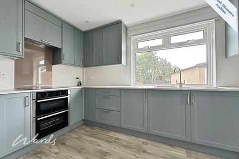 3 bedroom detached house to rent, Pear Tree Lane Maidstone ME15