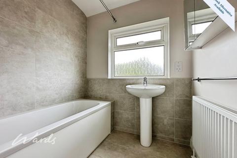 3 bedroom detached house to rent, Pear Tree Lane Maidstone ME15