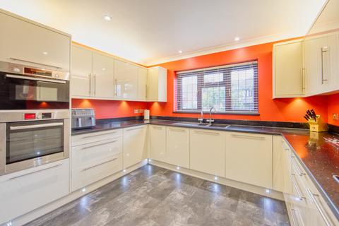 5 bedroom semi-detached house for sale, The Maltings, Deal, CT14