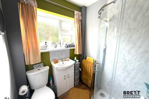 3 bedroom semi-detached house for sale, Blackbridge Crescent, Blackbridge, Milford Haven, Pembrokeshire. SA73 1DL