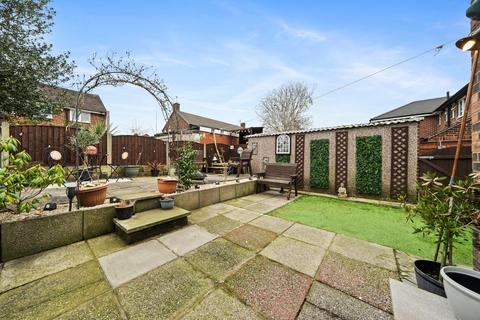 undefined, Almond Drive, Burtonwood, WA5