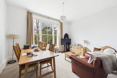 1 bedroom apartment to rent, Cambridge Park, East Twickenham