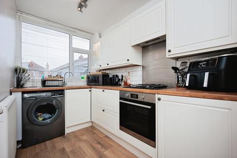 3 bedroom semi-detached house for sale, Gloucester Road, Gee Cross, SK14