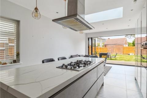 4 bedroom detached house for sale, Hillview Road, Pinner, HA5