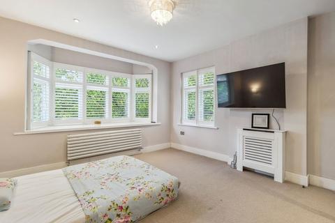 4 bedroom detached house for sale, Hillview Road, Pinner, HA5