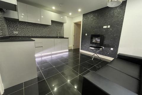 1 bedroom apartment to rent, The Parade, Roath, Cardiff