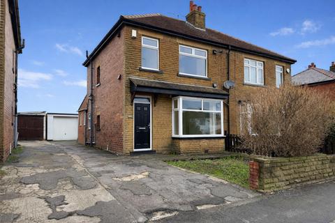 3 bedroom semi-detached house for sale, Leeds Road, Dewsbury