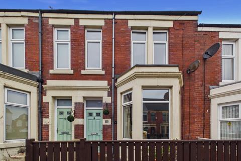 3 bedroom terraced house for sale, Oxford Street, Whitley Bay