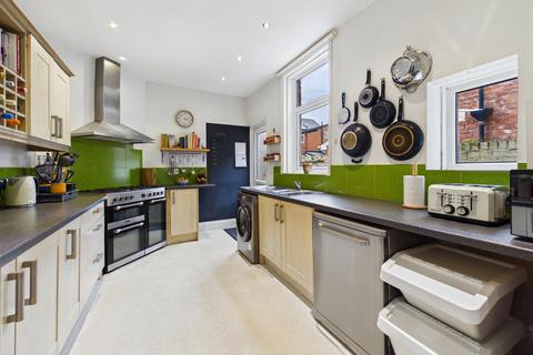 3 bedroom terraced house for sale, Oxford Street, Whitley Bay