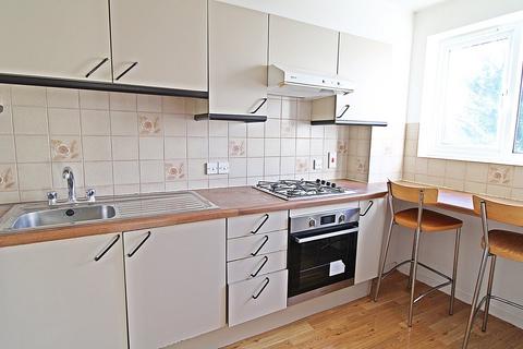 2 bedroom flat for sale, Kingsleigh Walk, Bromley, BR2