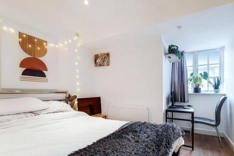 2 bedroom apartment to rent, Bridewell Place, London, E1W