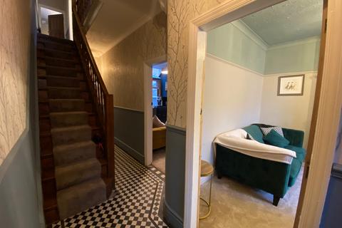 3 bedroom terraced house for sale, Gainsborough Road, Crewe