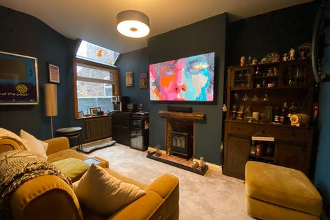 3 bedroom terraced house for sale, Gainsborough Road, Crewe