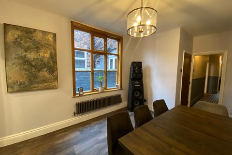 3 bedroom terraced house for sale, Gainsborough Road, Crewe