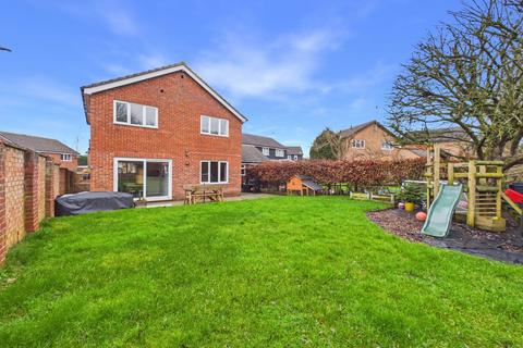 undefined, Windsor Close, Towcester, NN12