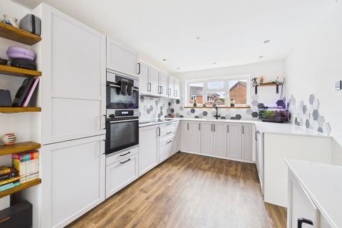 undefined, Windsor Close, Towcester, NN12