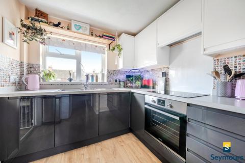 undefined, Hullmead, Guildford GU5